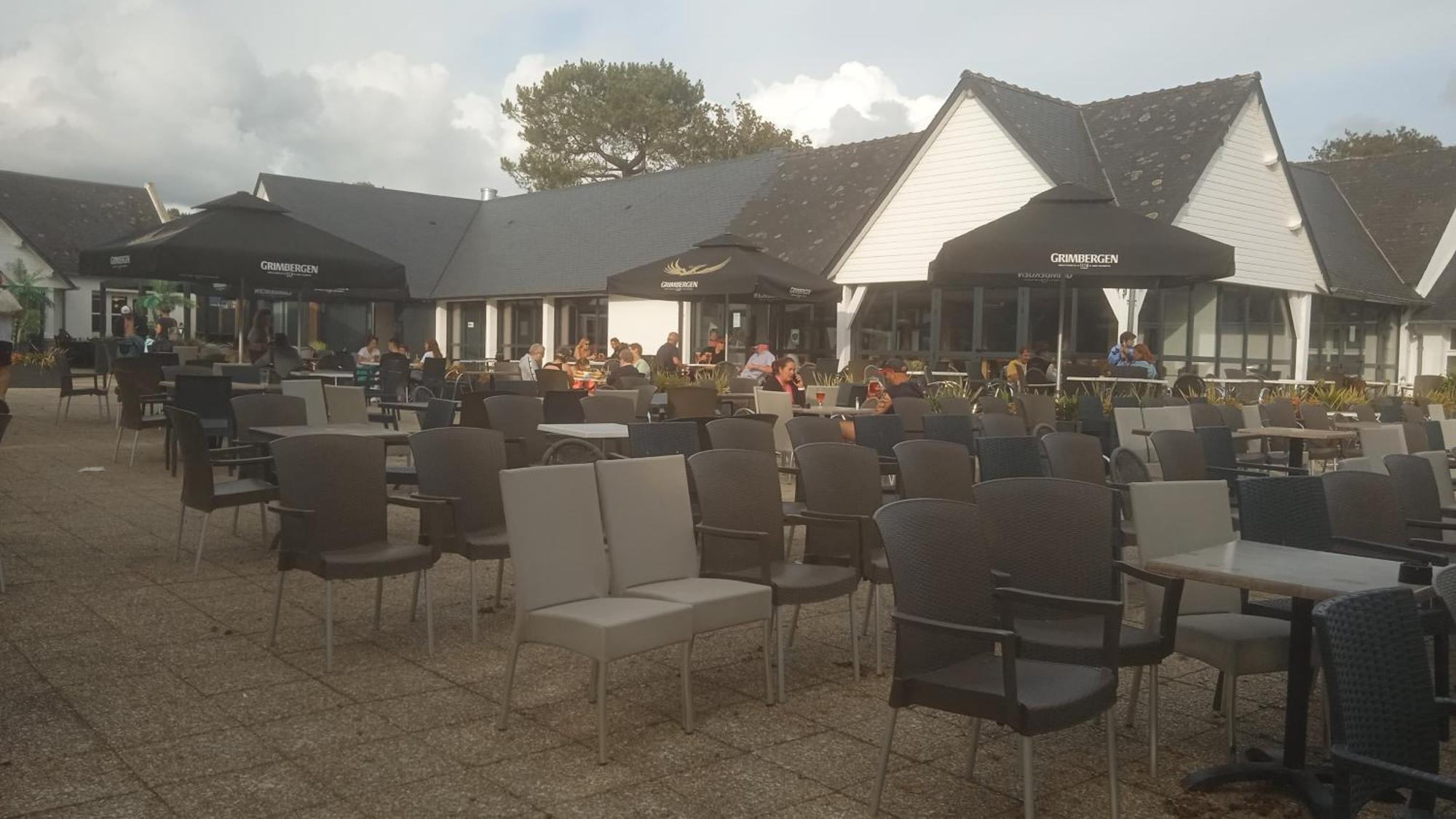 Kerlann Hotel ปง-ตาเวน ภายนอก รูปภาพ